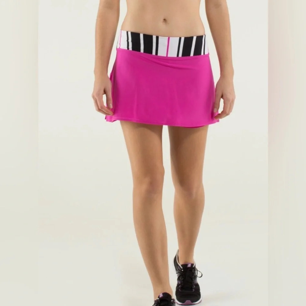 Lululemon Run: Pace Setter Skirt () *4-way Stretch
Paris Perfection